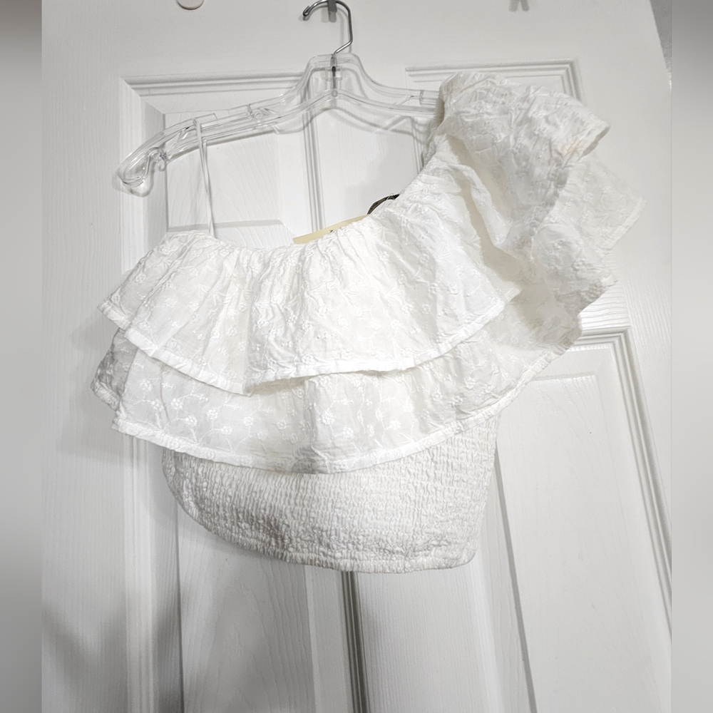 NWT ABERCROMBIE White One-Shoulder Ruffle Top